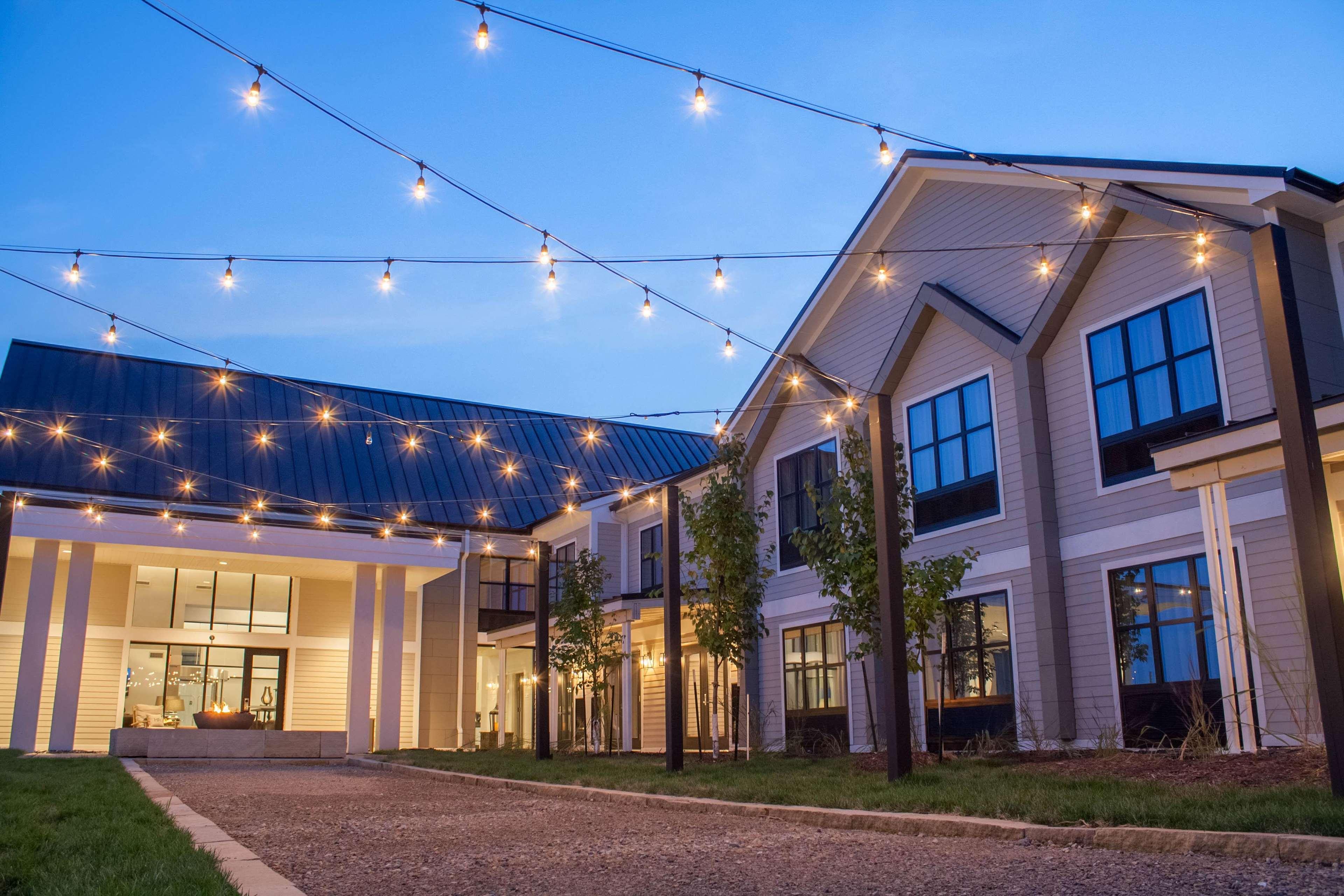 Hotel Renovo Des Moines Urbandale,Tapestry Collection Hilton Ngoại thất bức ảnh