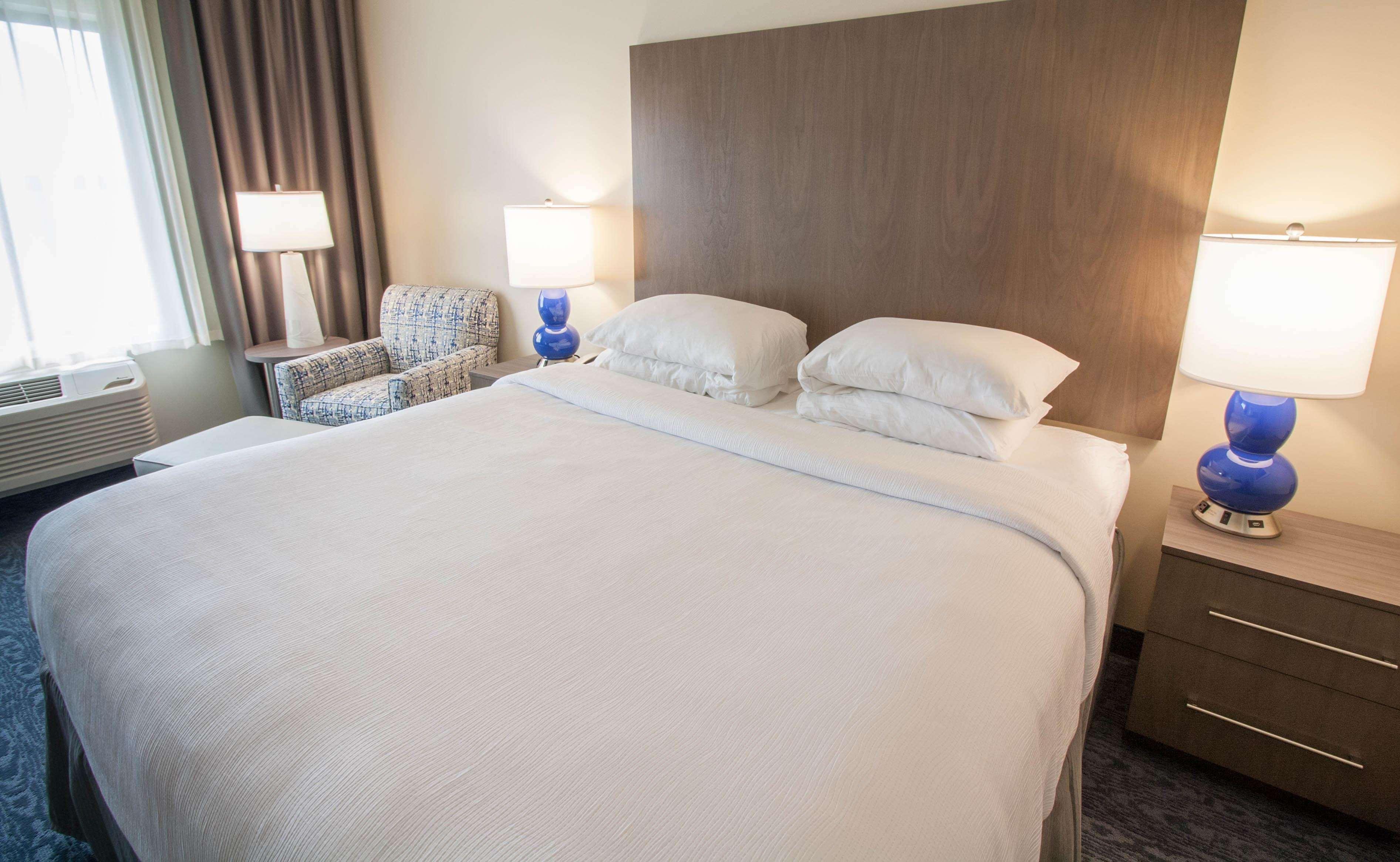 Hotel Renovo Des Moines Urbandale,Tapestry Collection Hilton Ngoại thất bức ảnh