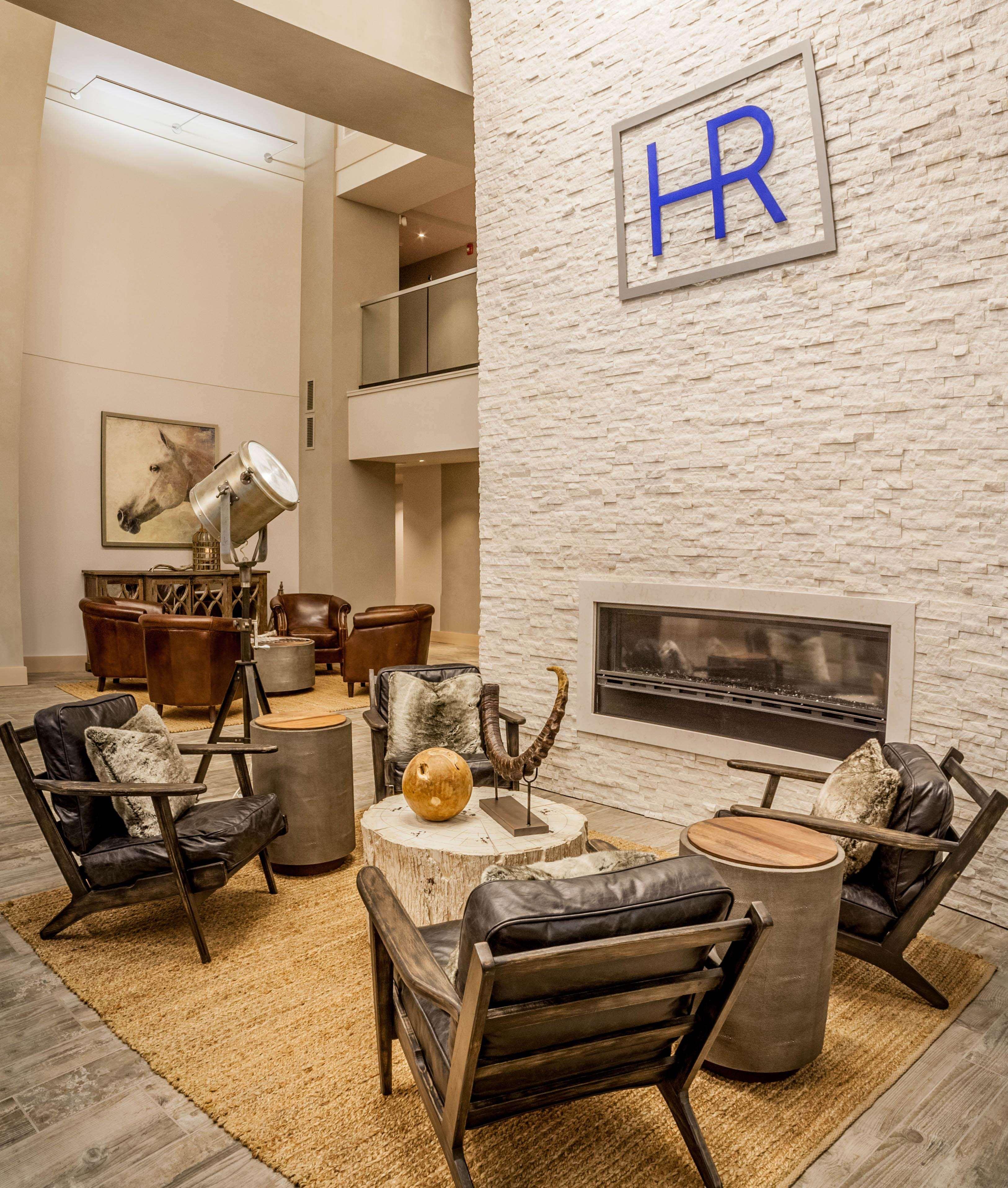 Hotel Renovo Des Moines Urbandale,Tapestry Collection Hilton Ngoại thất bức ảnh
